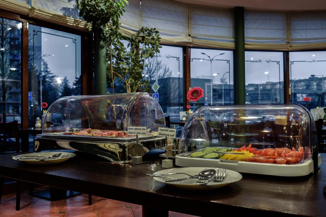 Hotel La Rosa Frýdek-Místek Dış mekan fotoğraf