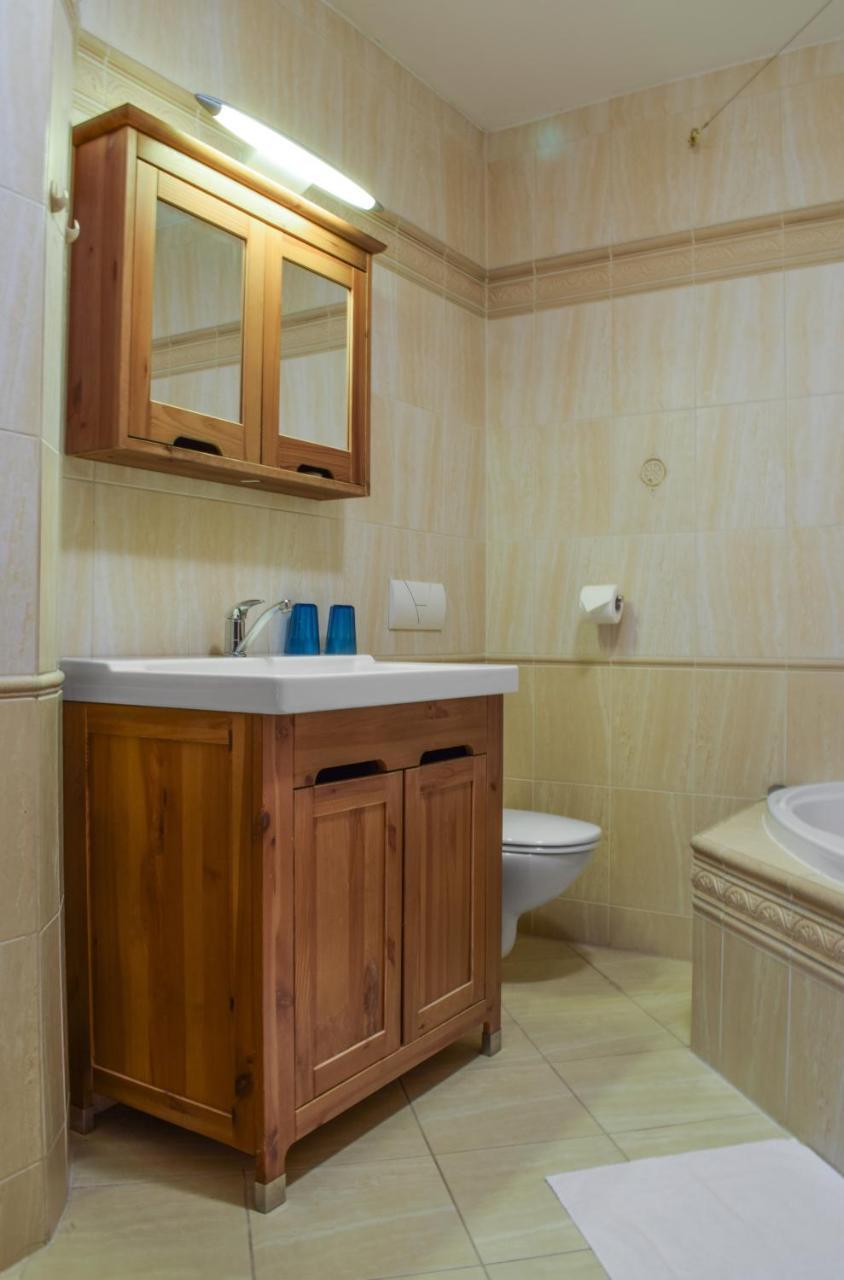 Hotel La Rosa Frýdek-Místek Dış mekan fotoğraf