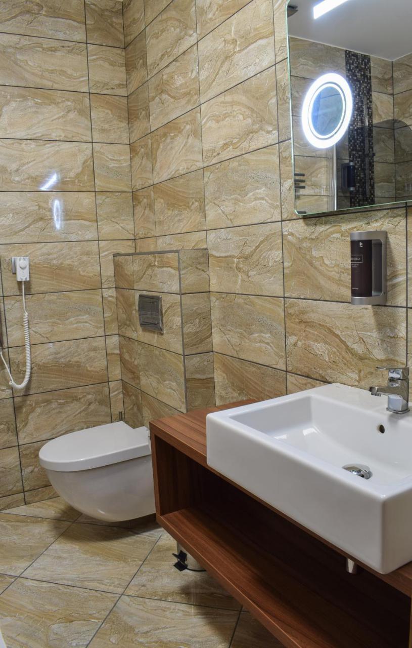Hotel La Rosa Frýdek-Místek Dış mekan fotoğraf