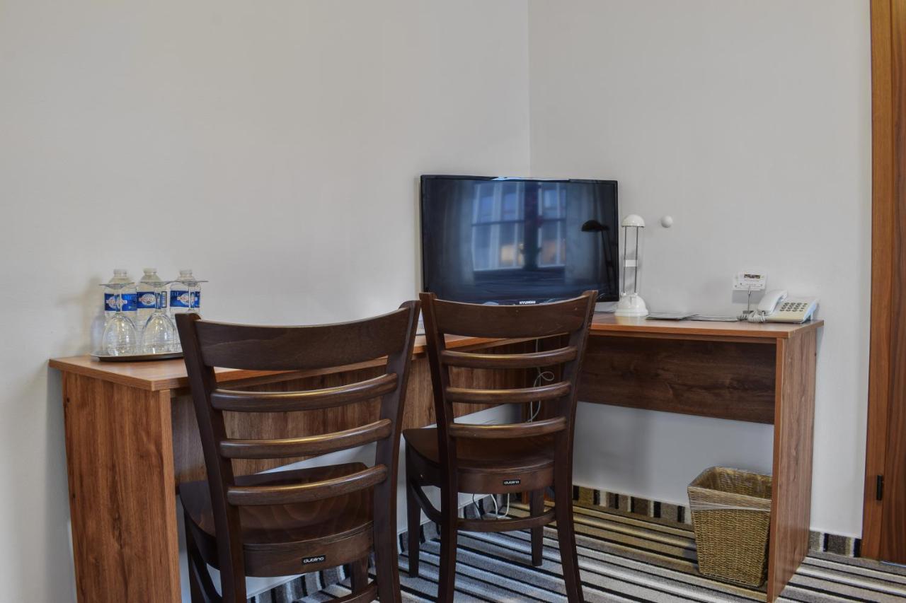 Hotel La Rosa Frýdek-Místek Dış mekan fotoğraf