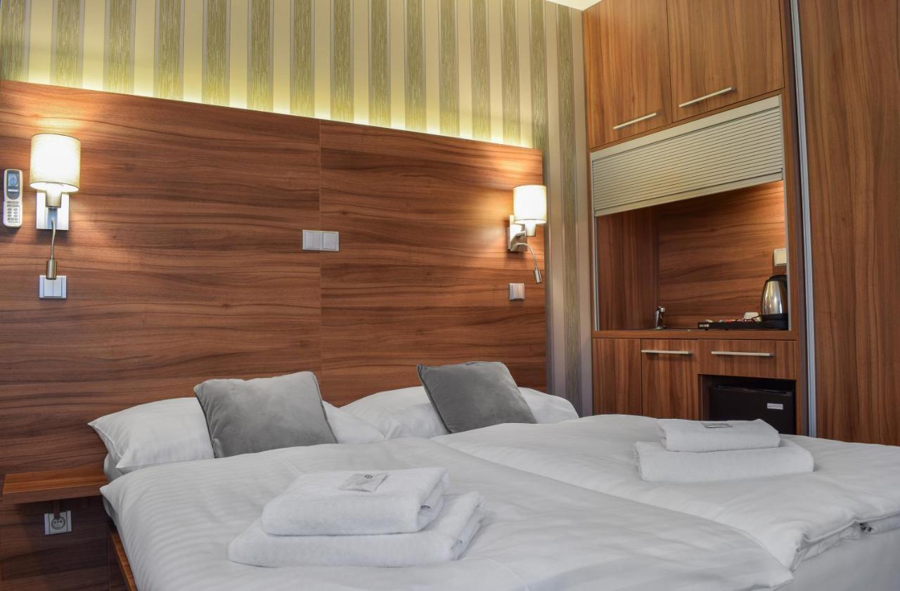 Hotel La Rosa Frýdek-Místek Dış mekan fotoğraf