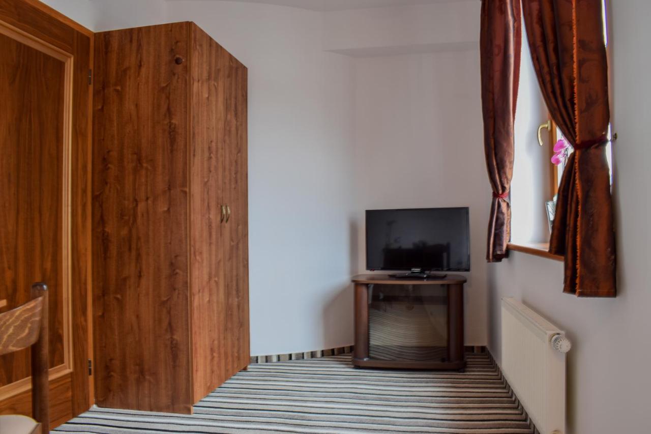 Hotel La Rosa Frýdek-Místek Dış mekan fotoğraf